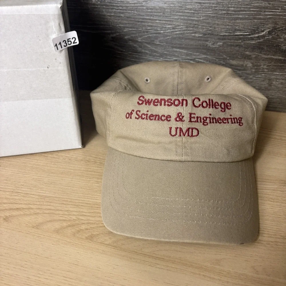 outdoor cap Company good used